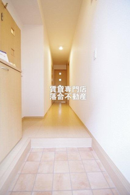 【玄関】 | クレール四季彩の丘　六番館 | ゆったりとした玄関