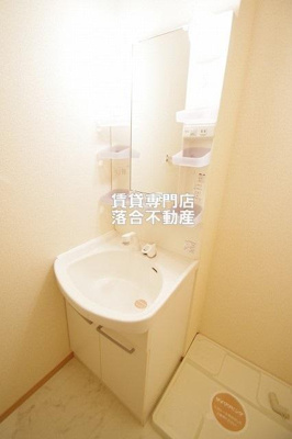 【独立洗面台】 | クレール四季彩の丘　六番館 | 独立洗面化粧台付き