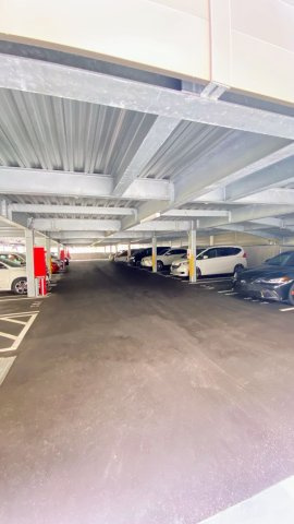 コート甲子園南四番館の駐車場