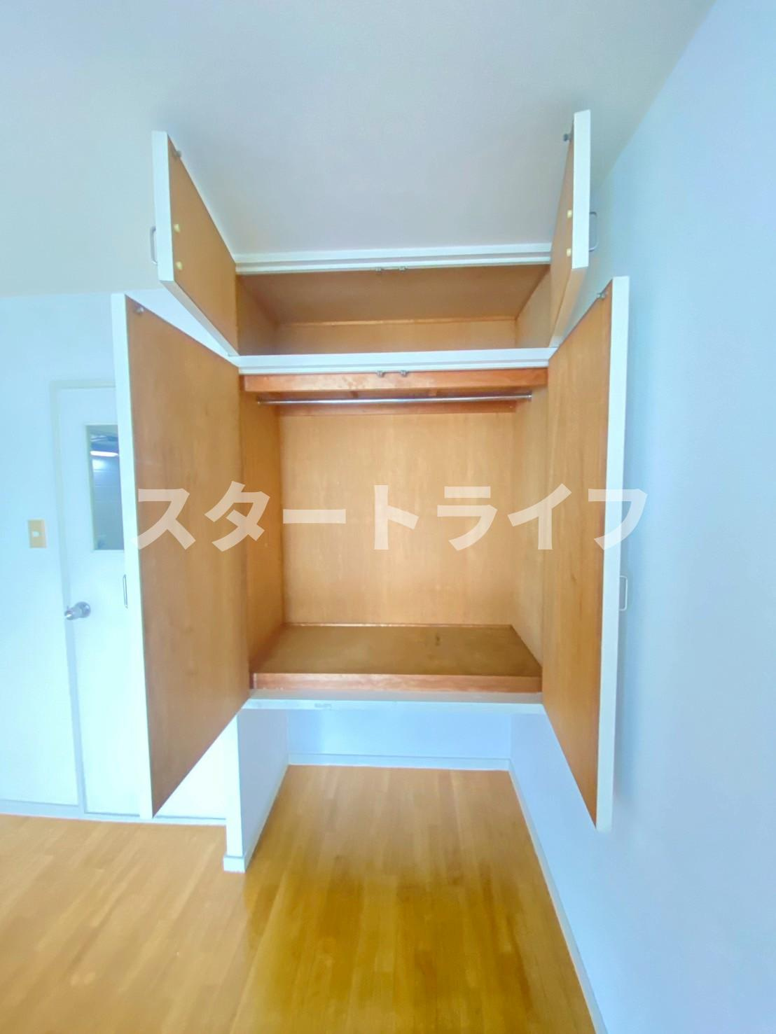 大阪市淀川区木川東２丁目の賃貸マンションの収納