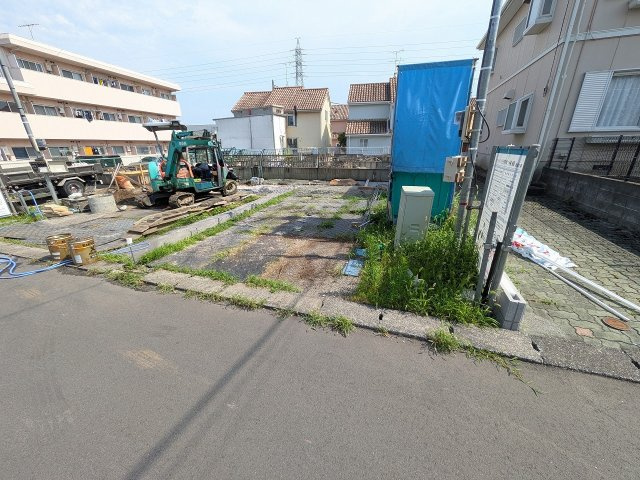 八王子市　椚田町　新築一戸建ての駐車場|～並列2台駐車可能カースペース～