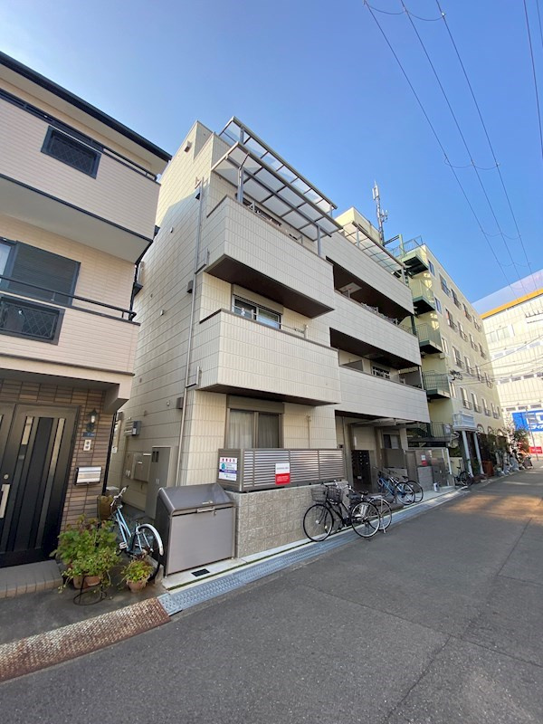 アスピラシオンJR尼崎フロントの外観