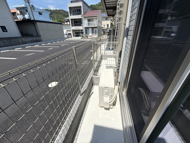 ハイムメゾン白鳥台のバルコニー