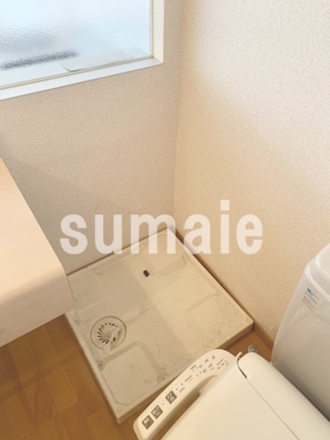 さくら木ヴィレッジの洗面所|室内洗濯機置き場です。