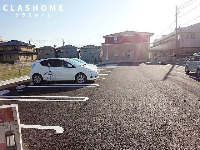 ビバーチェ　　刈谷市近郊の賃貸はクラスホーム刈谷店の駐車場