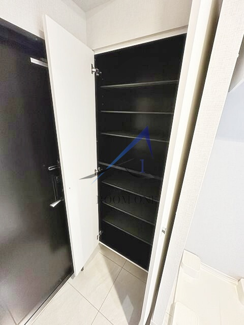 ティアラグレイス両国タワーの収納|シューズボックスです。