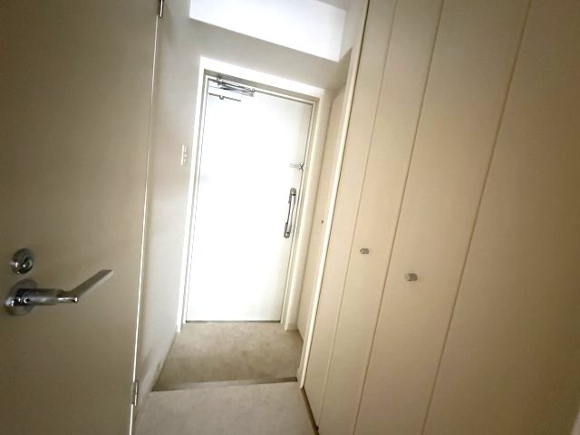 プレジール灘の玄関