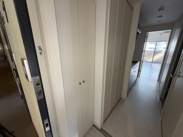 プレジール灘の玄関