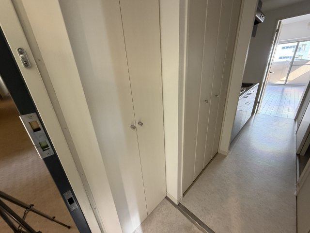 プレジール灘の玄関