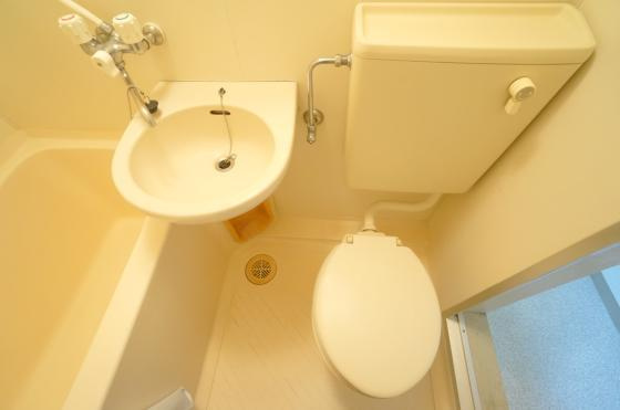 パレスコートのトイレ|コンパクトで使いやすいトイレです