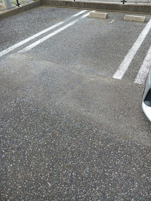 【駐車場】 | レリーフ　ウェステリアＢ