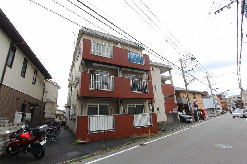 ハイツ片宗
