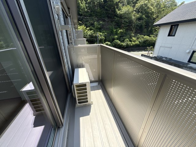 ハイムメゾン白鳥台のバルコニー