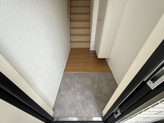 ハイムメゾン白鳥台の玄関