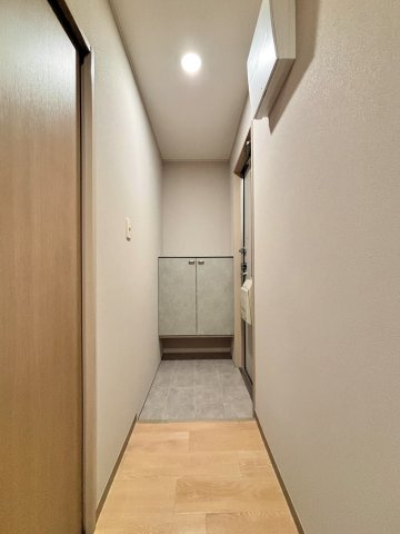 メゾンひろBの玄関
