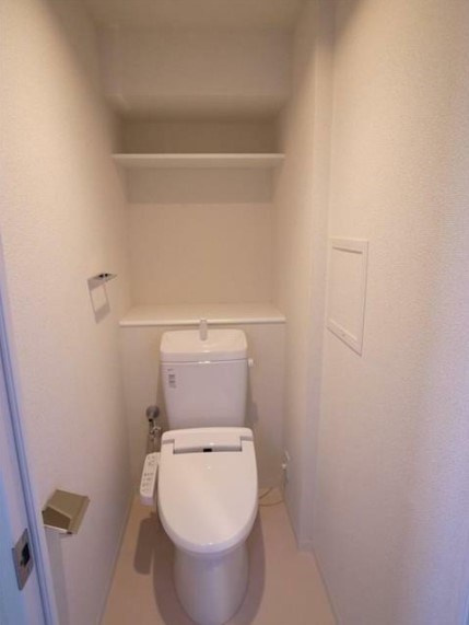 中野区中央４丁目の賃貸マンションのトイレ