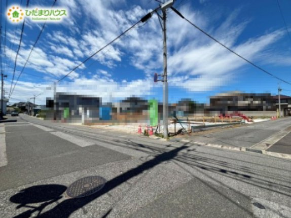 野田市中野台01期　新築戸建　4号棟の前面道路含む現地写真|接道：南東側約7.3m市道　接道：北東側約3.6ｍ市道