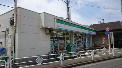 【周辺】 | ルル　リヴィン(LULU   LIVIN） | ファミリーマート秋津駅北口店まで1,355ｍ