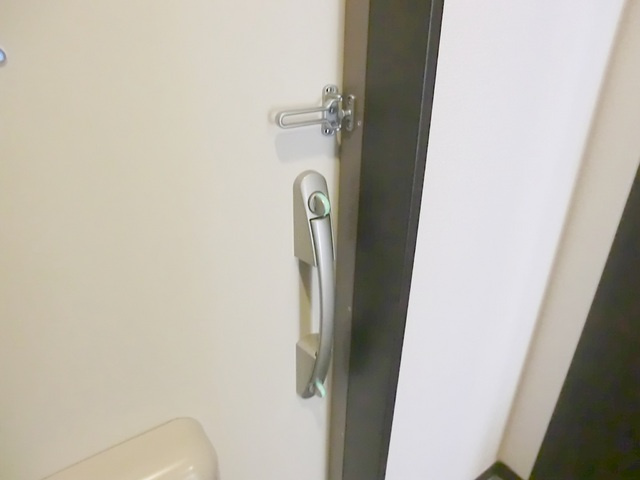 アドシール若柳Ⅰのセキュリティ|玄関ドアはＷロックシステム採用。