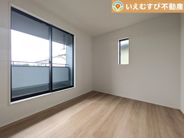 GRAFARE　深谷市天神町の洋室