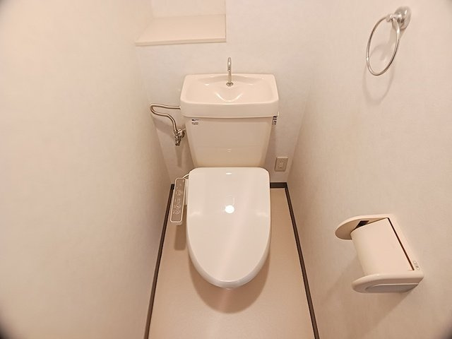 スカイライフⅡのトイレ|コンパクトで使いやすいトイレです