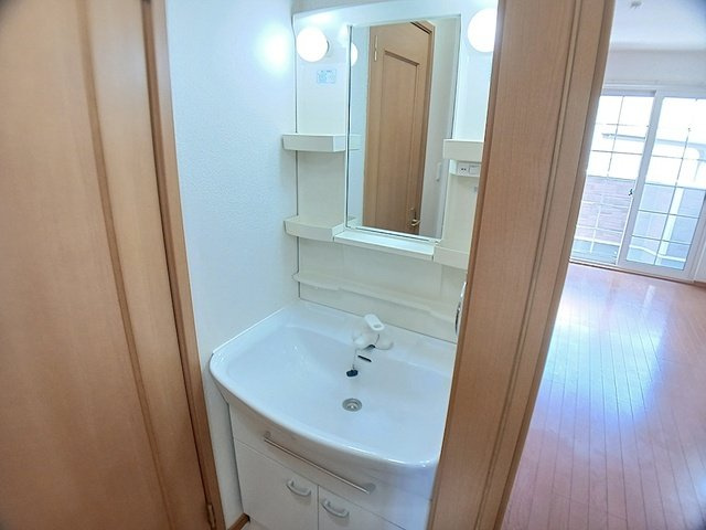 アルモニーαの洗面所|コンパクトで使いやすい洗面所