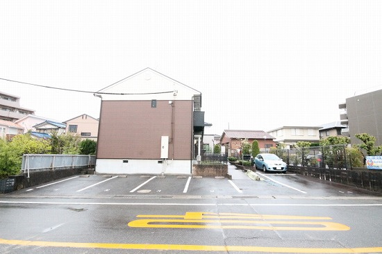 Avenue長久手の駐車場|車をお持ちの方に嬉しい駐車場付きの物件です