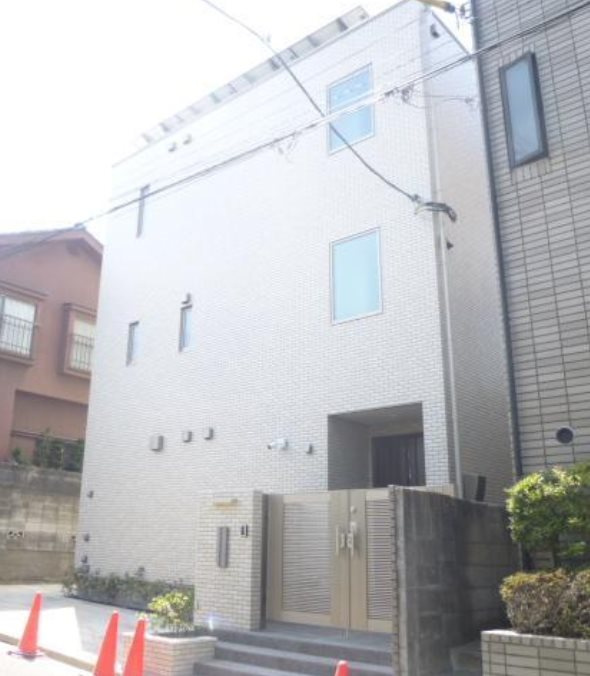中野区江原町１丁目のアパート