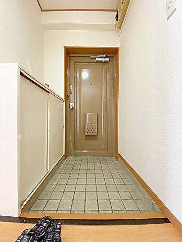 レジデンス　オーミの玄関|きれいな玄関です