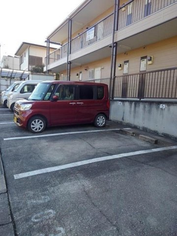 シティハイツユニティの駐車場|駐車場があるので、車を買う予定の方も安心です
