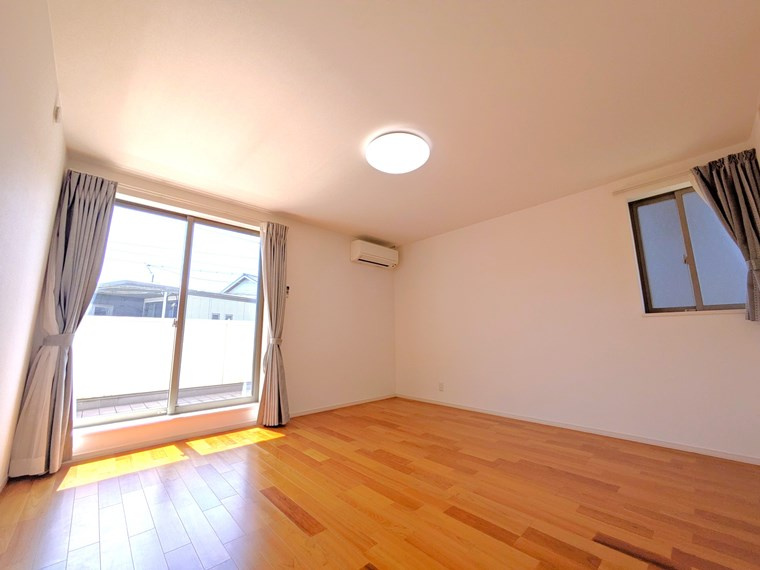 前熊一ノ井戸建の寝室|落ち着いて過ごせるお部屋なので、寝室にいかがでしょうか