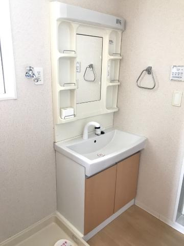 カトルカールの洗面所|洗髪洗面化粧台