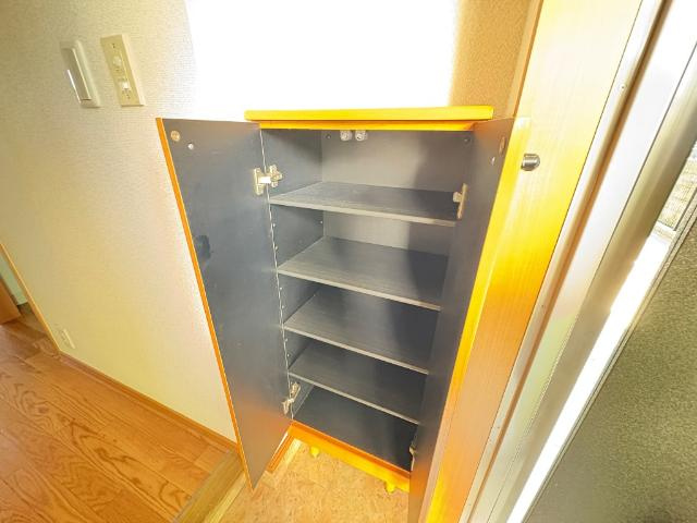 フレグランス赤池の収納|下駄箱