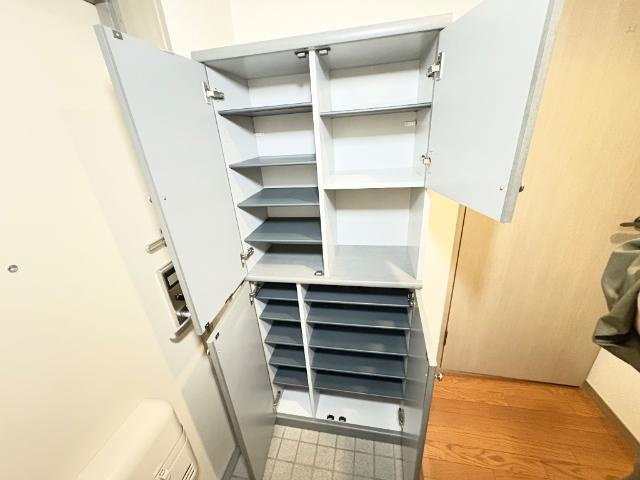 シャンテクレアの玄関|下駄箱
