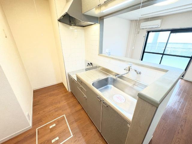 シャンテクレアのキッチン|キッチン