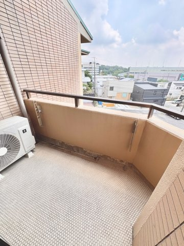 グローリアスヒルズ和合のバルコニー|広々としたバルコニーです