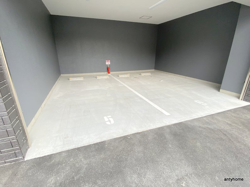 MODERN PALAZZO江坂AXIA 仲介手数料無料の駐車場