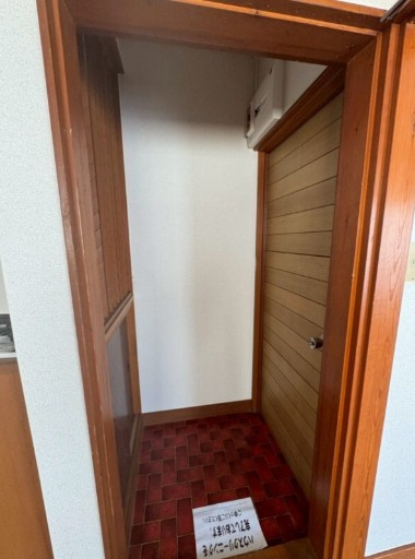 高新ハウスの玄関