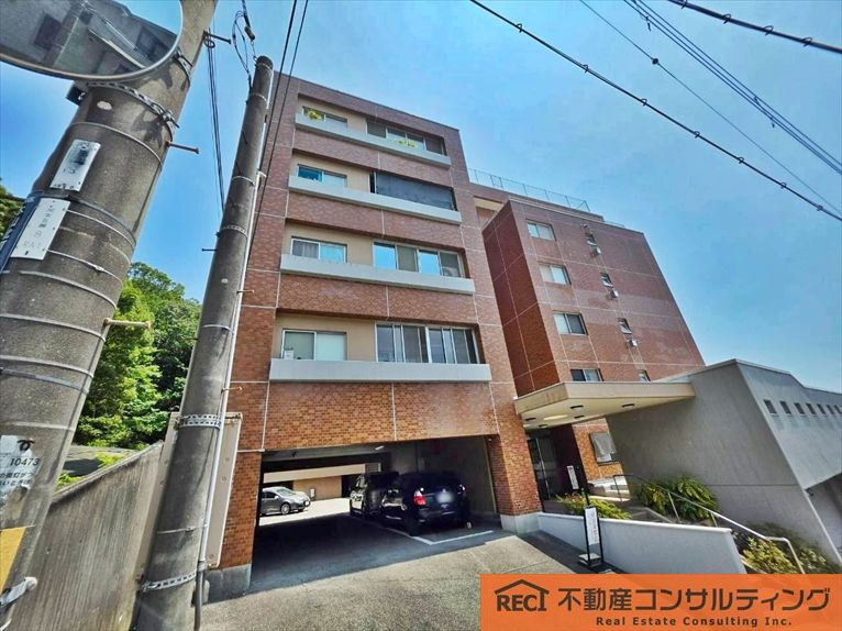 本山コープの外観