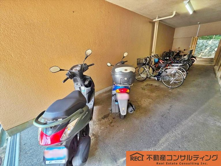 本山コープの駐輪場