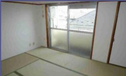大高ロイヤルマンションの寝室
