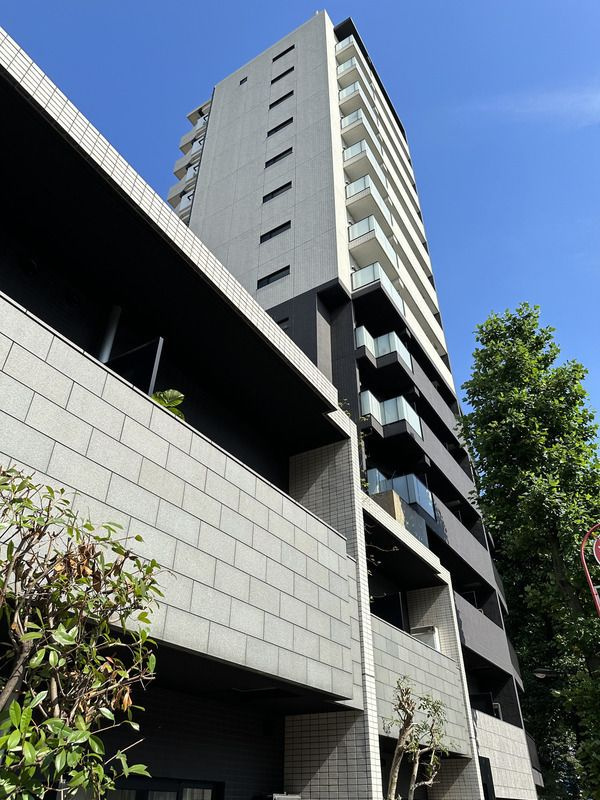 ＭＡＬＵＬＡＮＩ南青山の外観