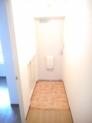 サンライフ南大塚B棟の玄関