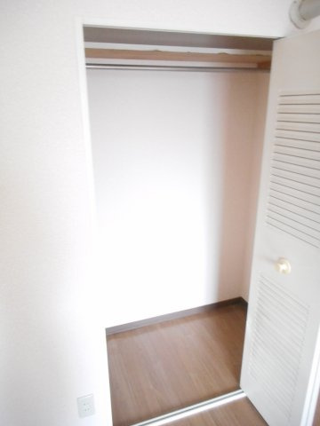 サンライフ南大塚B棟の収納