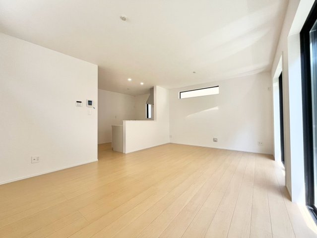 日置荘北町１丁　新築一戸建の居間・リビング