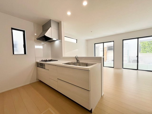 日置荘北町１丁　新築一戸建のキッチン