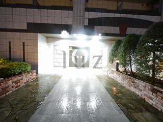 グランドガーラ横濱山下町のエントランス