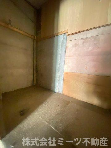 花園本町2丁目　店舗付き住宅（テラス）の内装