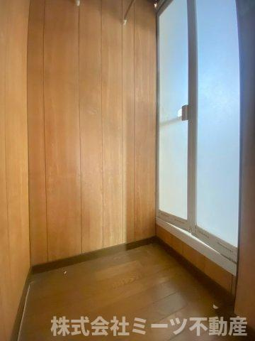 花園本町2丁目　店舗付き住宅（テラス）の内装