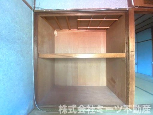 花園本町2丁目　店舗付き住宅（テラス）の収納